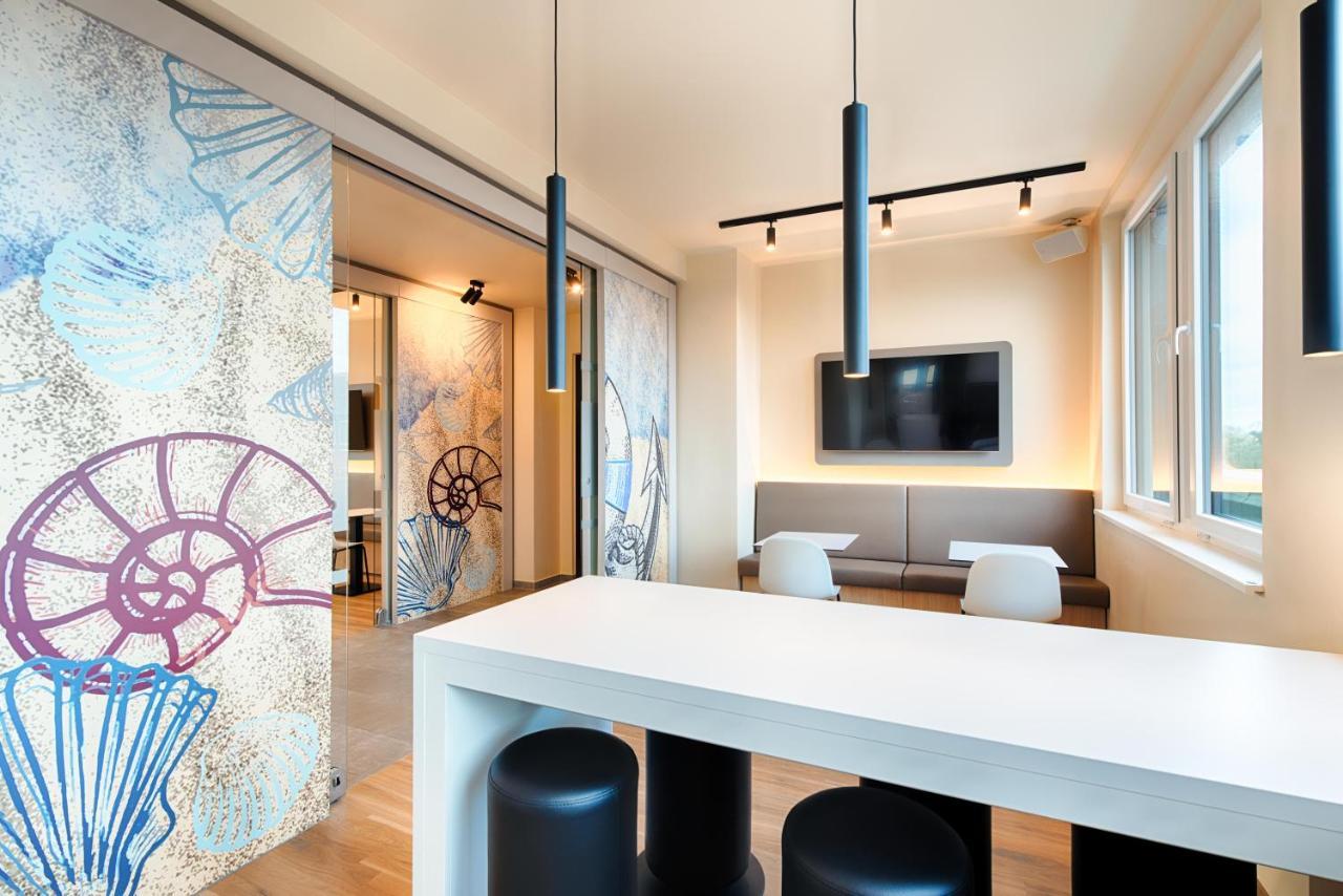 B&B Hotel Emden Dış mekan fotoğraf